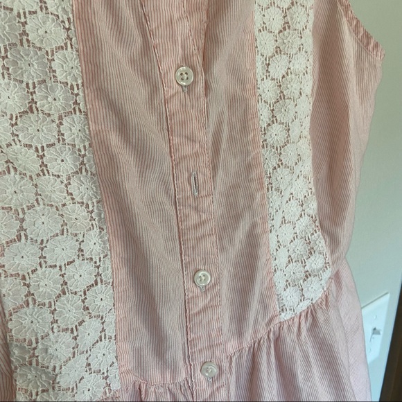 Elle Sleeveless Button Front Pinstripe Crochet Peplum Tank Top Blouse Size M - Picture 3 of 6